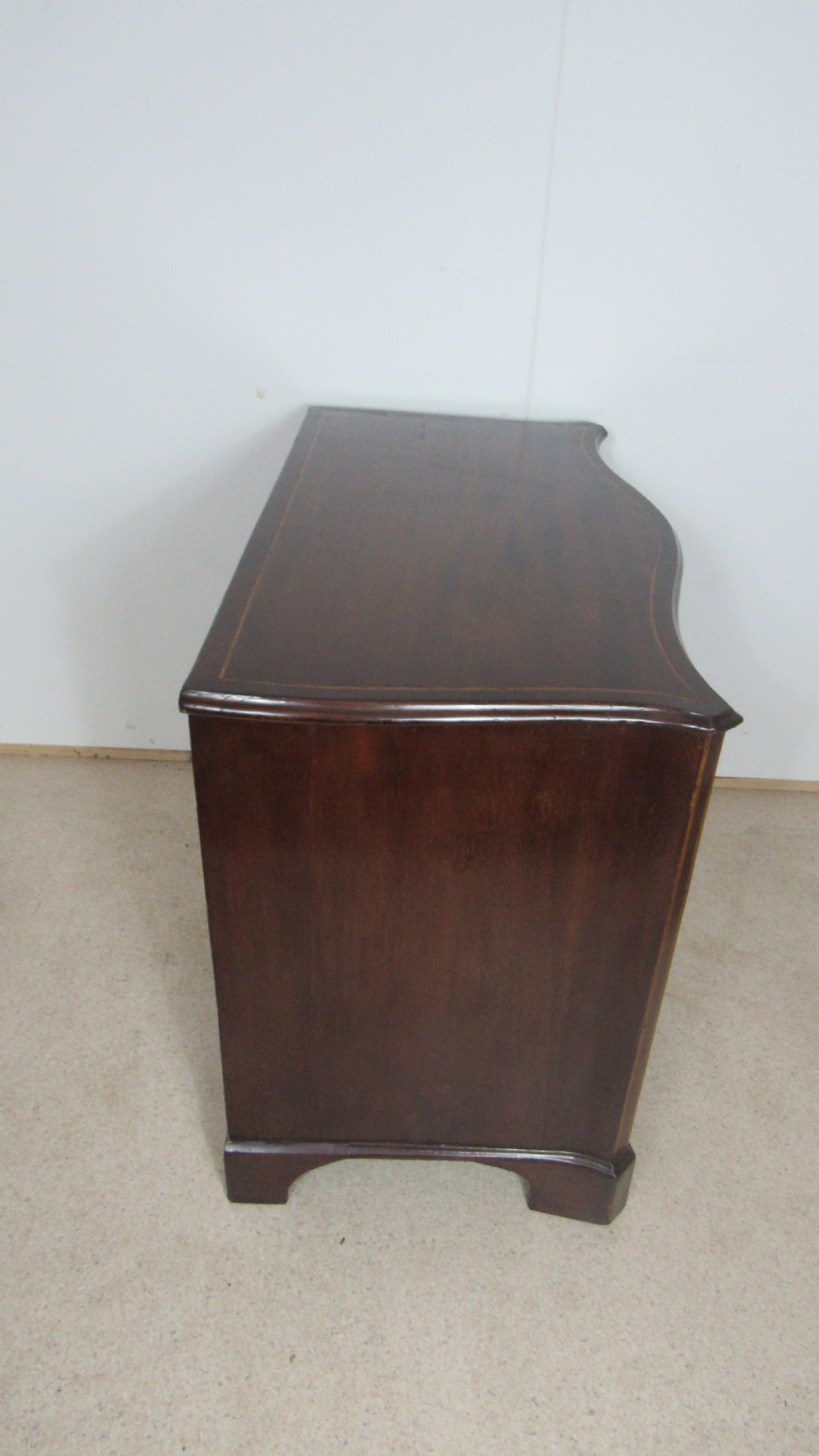 Georgian mahogany serpentine chest of drawers  View XIV