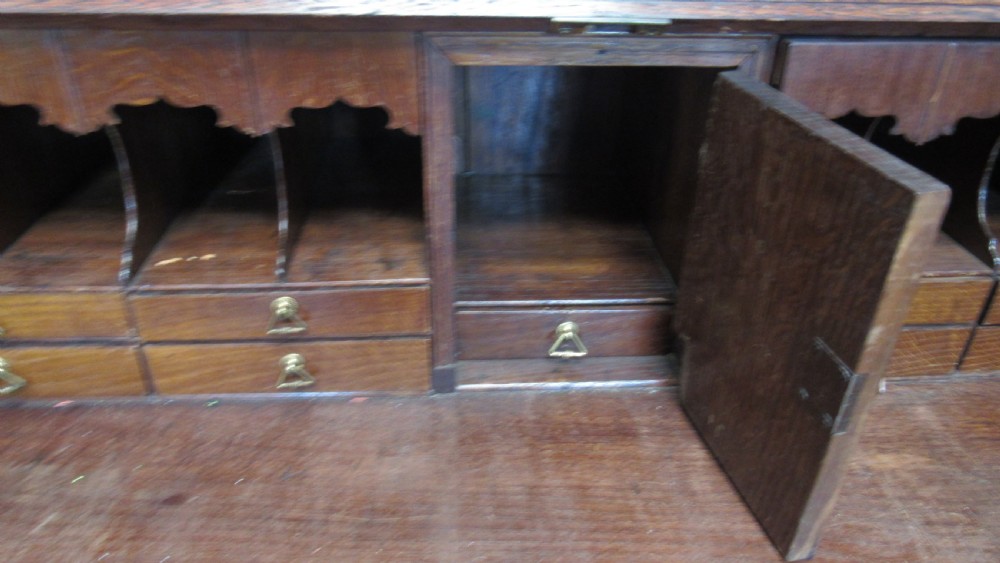 Lovely 18th century oak bureau  bookcase View XI