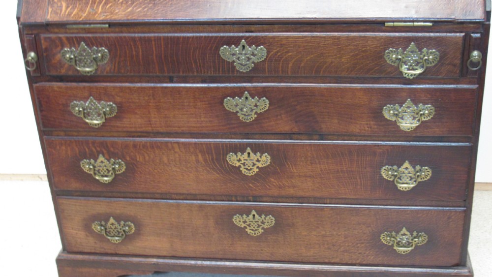 Lovely 18th century oak bureau  bookcase View XIV