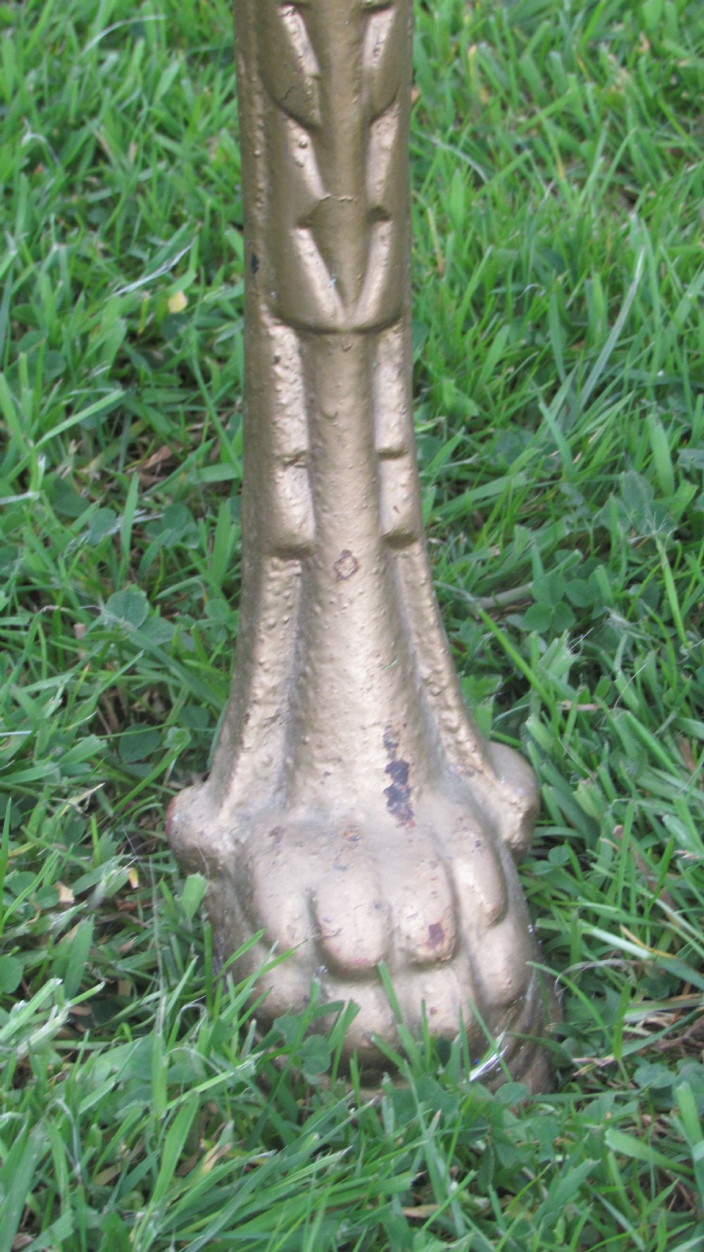 19th c garden table View VI