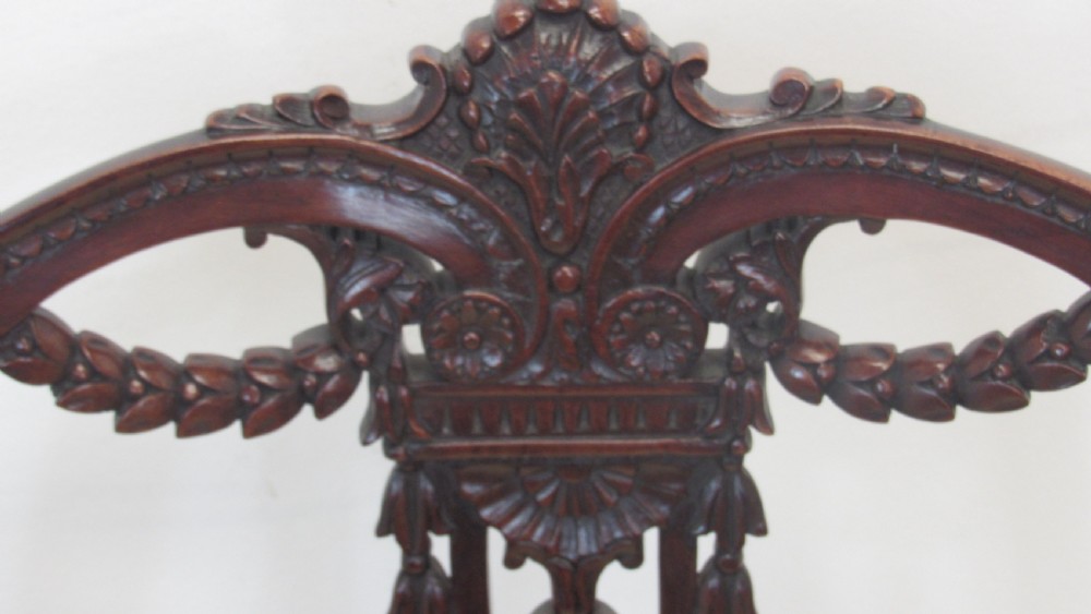 A superb quality office arm chair View II