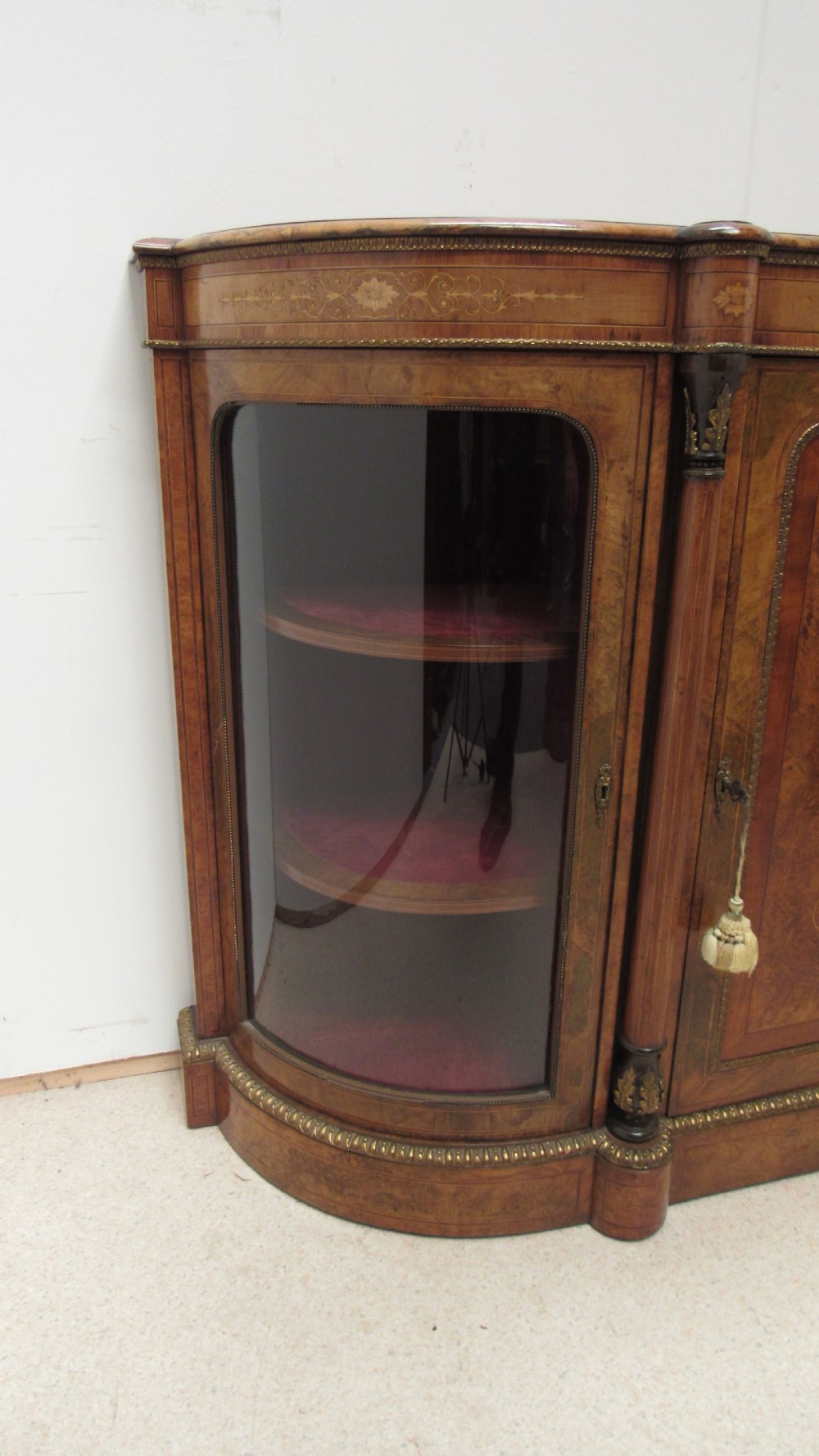 Wonderful quality walnut credenza View III