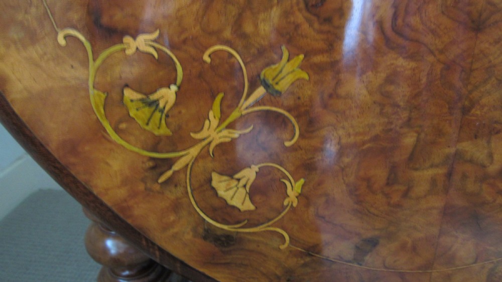 Superb walnut inlaid baby Sutherland table View II