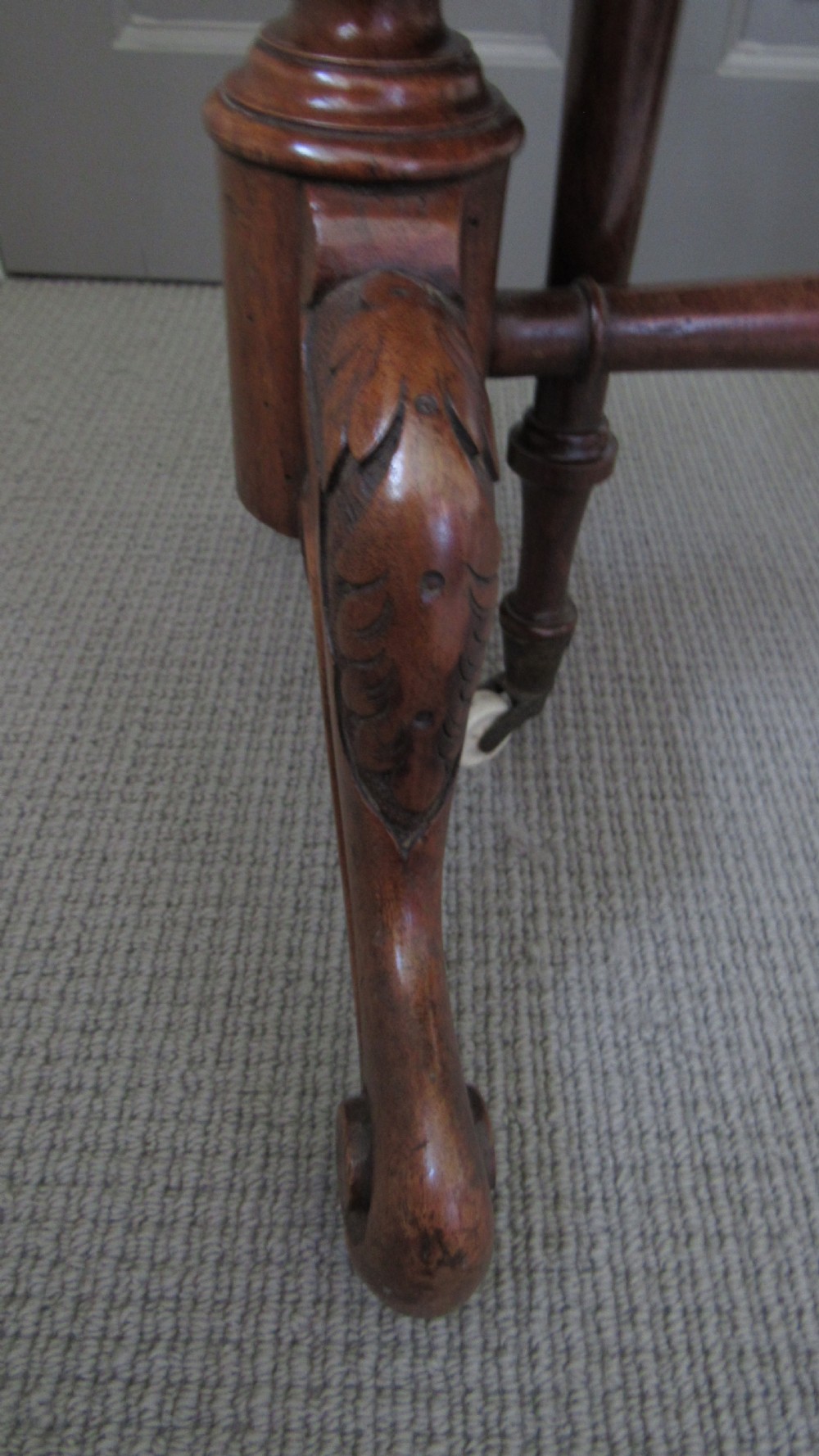 Superb walnut inlaid baby Sutherland table View X