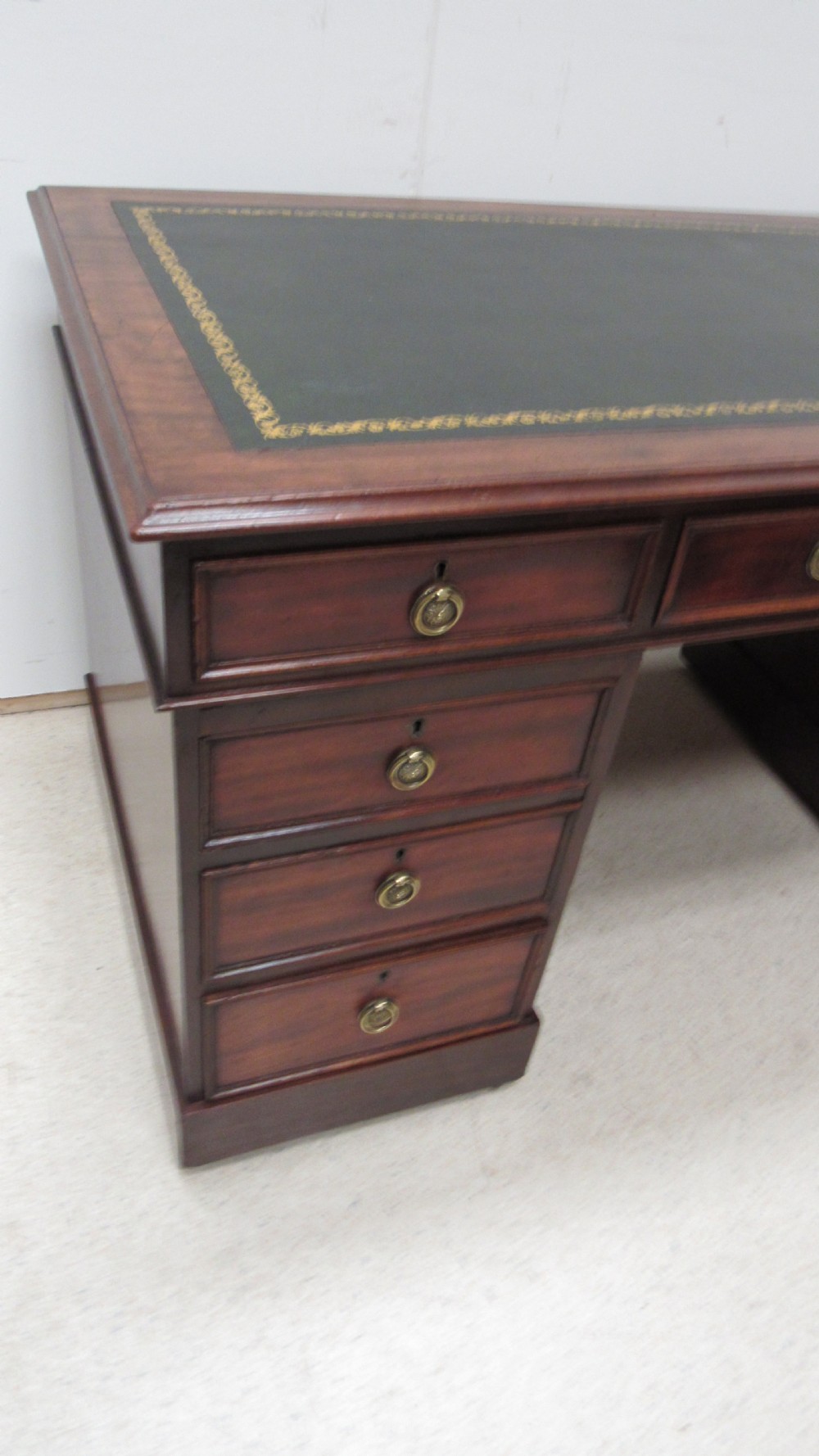 Wonderful Victorian mahogany pedestal desk View XII