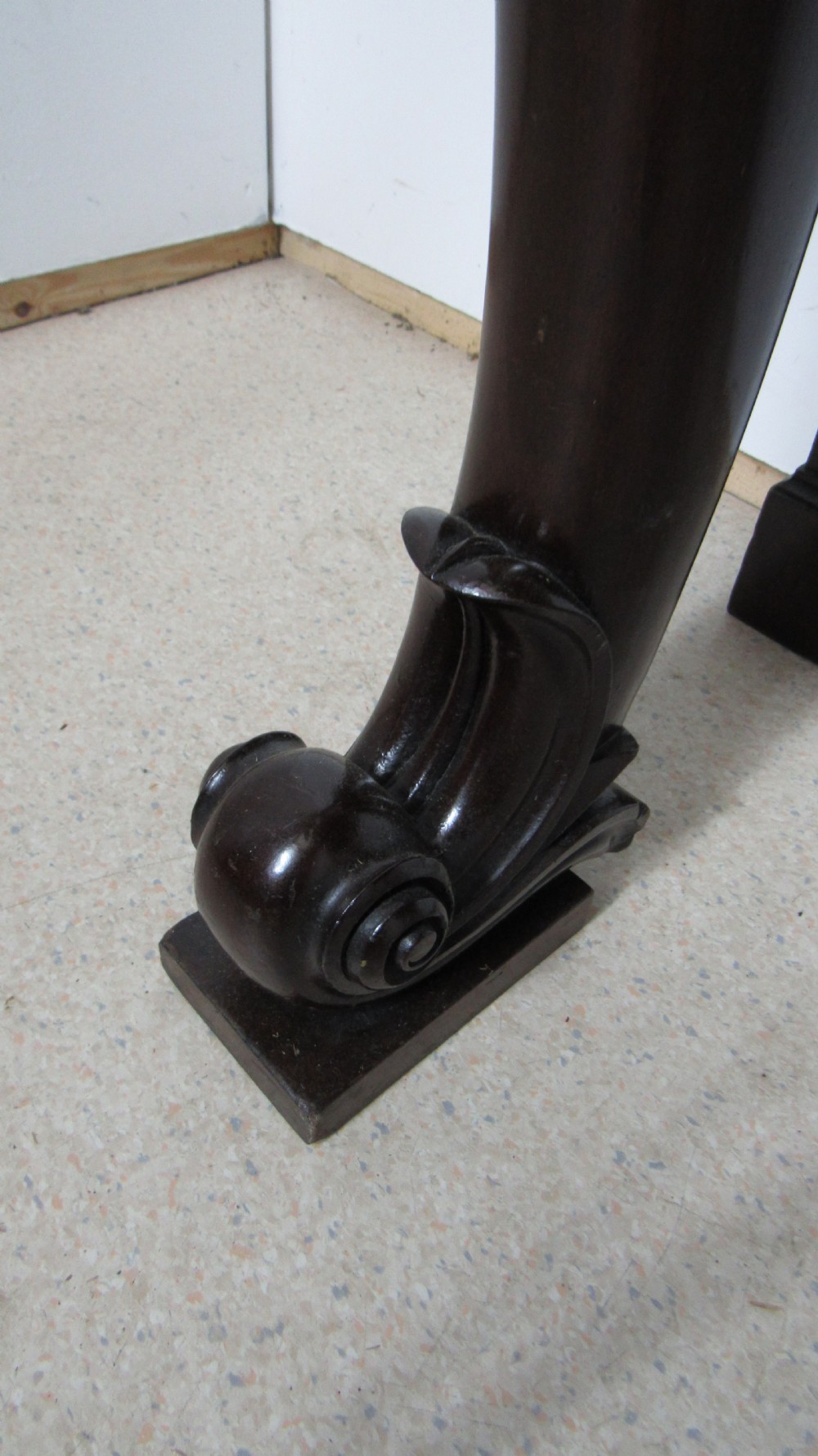 A wonderful mahogany console side table  View XII
