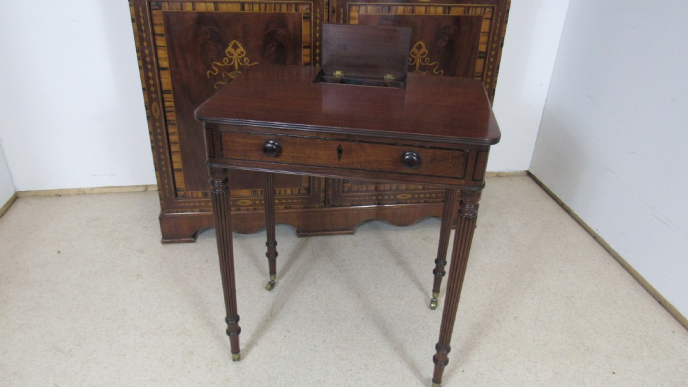 Gillows  mahogany table 