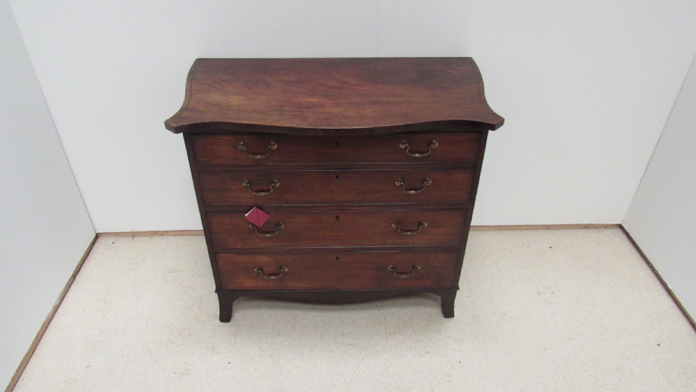 Georgian serpentine chest 
