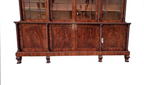 A VERY RARE EARLY 19TH CENTURY IRISH FLAME MAHOGANY BOOKCASE - ADDITIONAL PHOTO 8