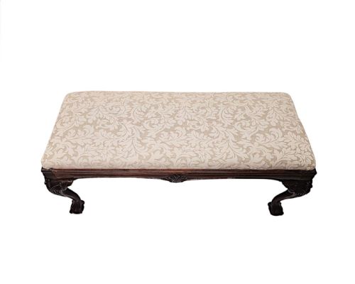 A GORGEOUS 20TH CENTURY LONG STOOL WITH BALL AND CLAW DETAIL - ADDITIONAL PHOTO 2