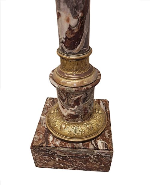 A VERY FINE PAIR OF 19TH CENTURY MARBLE BUST OR URN STANDS WITH ORMOLU MOUNTS - ADDITIONAL PHOTO 7