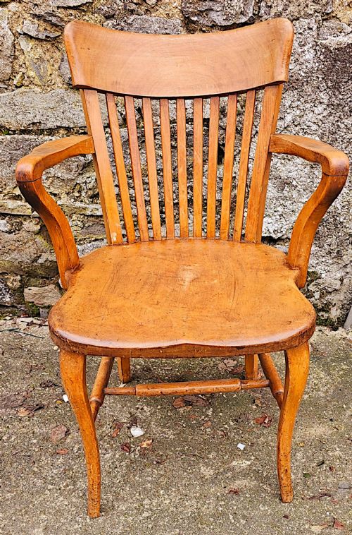 A VERY RARE AND FINE SET OF EIGHTEEN 1930'S CAPTAINS OR DINING ARMCHAIRS - ADDITIONAL PHOTO 4