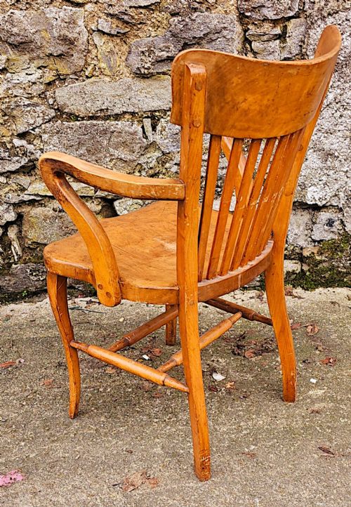 A VERY RARE AND FINE SET OF EIGHTEEN 1930'S CAPTAINS OR DINING ARMCHAIRS - ADDITIONAL PHOTO 7