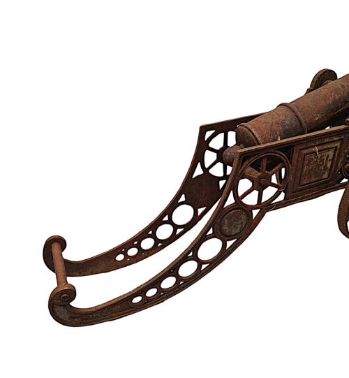 A VERY RARE PAIR OF EARLY 20TH CENTURY HEAVY CAST IRON GARDEN CANNONS - ADDITIONAL PHOTO 9