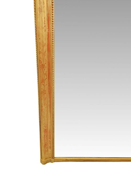 A LOVELY 19TH CENTURY LARGE SIZE GILTWOOD OVERMANTEL MIRROR WITH FLORAL EMBOSSED DETAIL - ADDITIONAL PHOTO 4