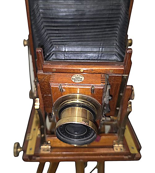 A VERY FINE CIRCA 1900 DOUBLE RACKED FOCUS HALF PLATE CAMERA ON OAK TRIPOD BY BENETFINK CO CHEAPSIDE LONDON - ADDITIONAL PHOTO 9