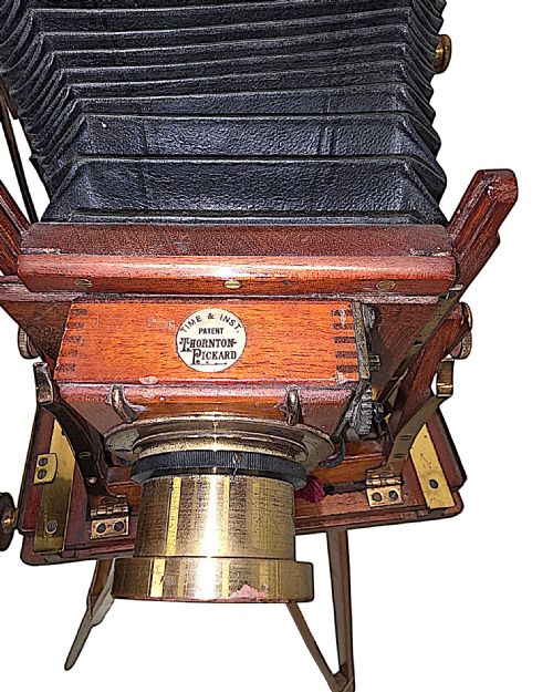 A VERY FINE CIRCA 1900 DOUBLE RACKED FOCUS HALF PLATE CAMERA ON OAK TRIPOD BY BENETFINK CO CHEAPSIDE LONDON - ADDITIONAL PHOTO 12