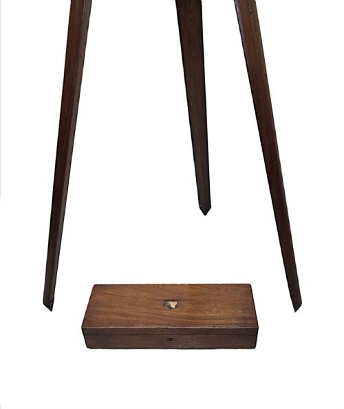 A STUNNING 19TH CENTURY POLISHED BRASS FOUR DRAW TELESCOPE WITH ORIGINAL TRIPOD BY GARDNER OF GLASGOW - ADDITIONAL PHOTO 7