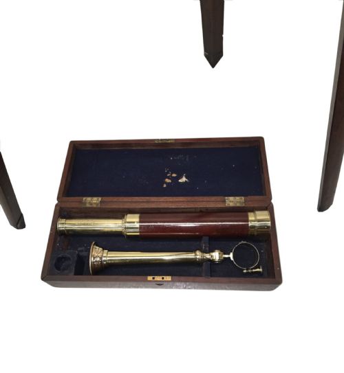 A STUNNING 19TH CENTURY POLISHED BRASS FOUR DRAW TELESCOPE WITH ORIGINAL TRIPOD BY GARDNER OF GLASGOW - ADDITIONAL PHOTO 10
