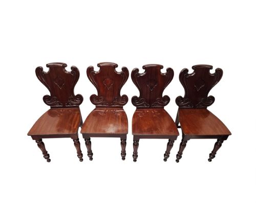 A VERY RARE AND FINE 19TH CENTURY IRISH SET OF FOUR HALL CHAIRS - ADDITIONAL PHOTO 4