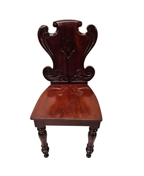 A VERY RARE AND FINE 19TH CENTURY IRISH SET OF FOUR HALL CHAIRS - ADDITIONAL PHOTO 6