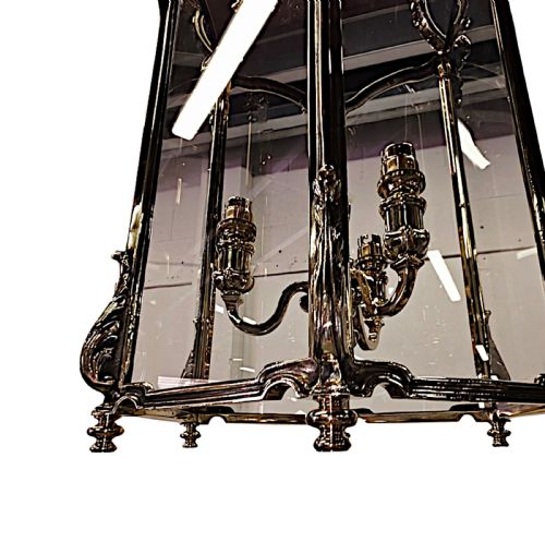 A STUNNING EARLY 20TH CENTURY FULLY RESTORED HEAVY BRASS LANTERN - ADDITIONAL PHOTO 5