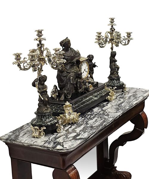 A VERY RARE AND FINE 19TH CENTURY FRENCH MARBLE AND BRONZE GARNITURE CLOCK SET - ADDITIONAL PHOTO 5