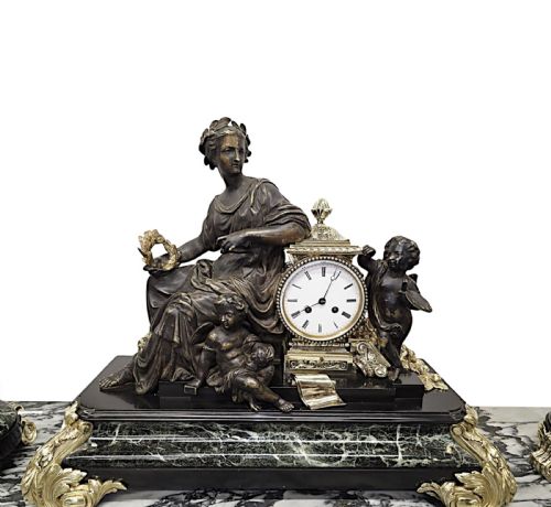A VERY RARE AND FINE 19TH CENTURY FRENCH MARBLE AND BRONZE GARNITURE CLOCK SET - ADDITIONAL PHOTO 9