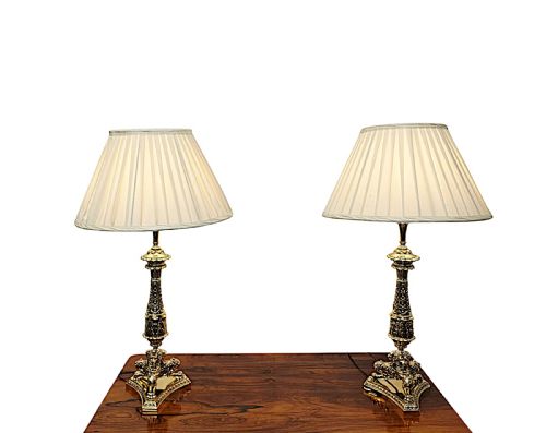 A VERY RARE PAIR OF 19TH CENTURY POLISHED BRASS EMPIRE STYLE CANDLESTICKS CONVERTED TO TABLE LAMPS