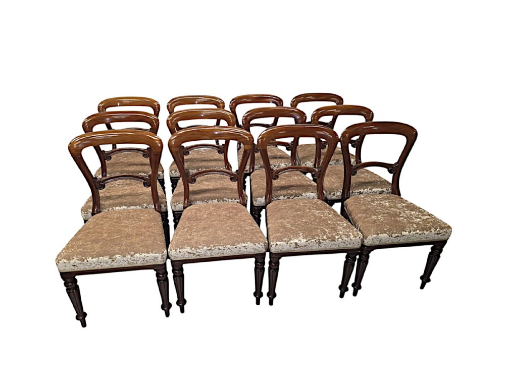 A Very Rare Fully Restored 19th Century Set of Twelve Dining Chairs Attributed to Gillows