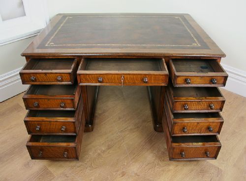 fig 4. Large Antique Victorian Oak Partners Desk (5ft x 4ft)