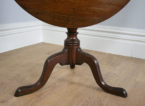 fig 6. Oak George III English Tilt Top Tripod Table (c. 1760)