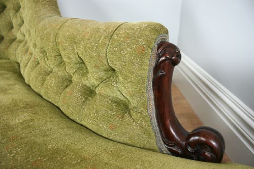 fig 6. Victorian Rosewood Serpentine Chaise Longue (Circa 1840)