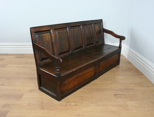 fig 1. 6ft English Low Back Oak George II Box Settle (Circa 1730)