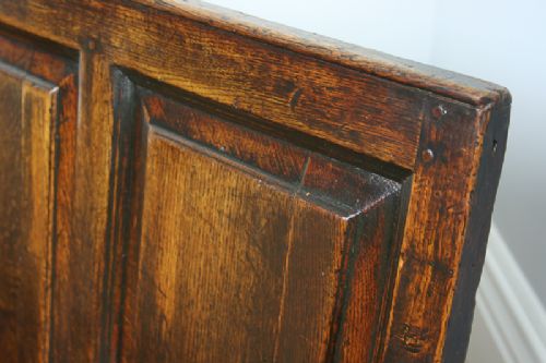 fig 5. 6ft English Low Back Oak George II Box Settle (Circa 1730)