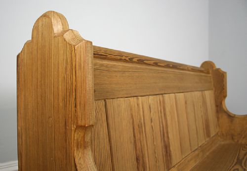 fig 5. Victorian 4ft Pitch Pine Church Pew (Circa 1860 - 1880)
