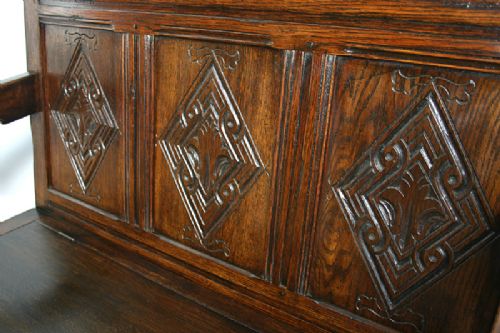 fig 3. 3ft 6” Carved Five Panel Oak Victorian Country Box Settle (Circa 1860)