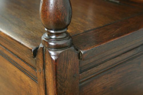 fig 6. 3ft 6” Carved Five Panel Oak Victorian Country Box Settle (Circa 1860)