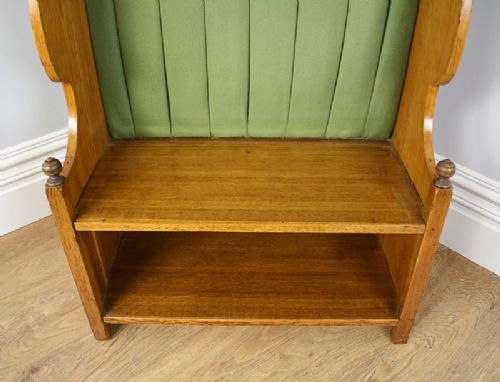 fig 7. Small English 2ft 9” Arts & Crafts Oak Settle (Circa 1900)