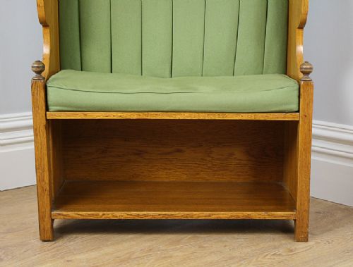 fig 9. Small English 2ft 9” Arts & Crafts Oak Settle (Circa 1900)