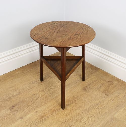 Victorian Lancashire 2ft Oak Cricket Table (Circa 1880)