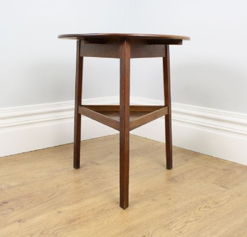 fig 2. Victorian Lancashire 2ft Oak Cricket Table (Circa 1880)