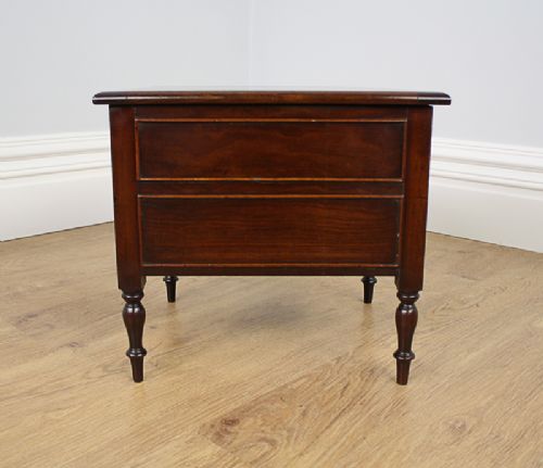fig 1. Regency Mahogany Commode Storage Box (Circa 1800 - 1830)