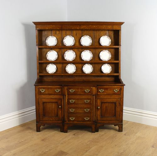 Anglesey Breakfront George III Oak Dresser Base & Rack (Circa 1790 - 1820)