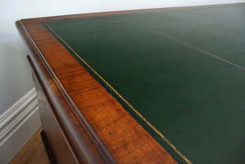 fig 5. Large Victorian 6ft Mahogany Leather Partners Pedestal Desk (Circa 1860)