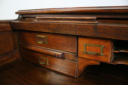 fig 7. 4ft 2” Victorian Oak Roll Top Pedestal Desk (Circa 1880 - 1900)