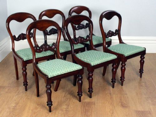 Victorian Set of 6 Mahogany Balloon Back Dining Chairs (Circa 1860 - 1880)