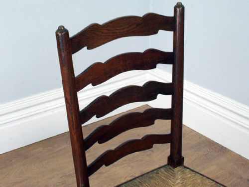 fig 5. Set of 6 Oak Ladder Back Country Farmhouse Dining Chairs (Circa 1920)