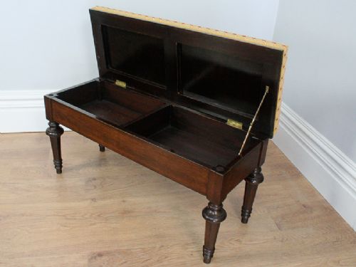 fig 1. William IV Mahogany Piano Duet Box Stool (Circa 1840)