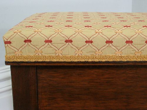 fig 5. William IV Mahogany Piano Duet Box Stool (Circa 1840)